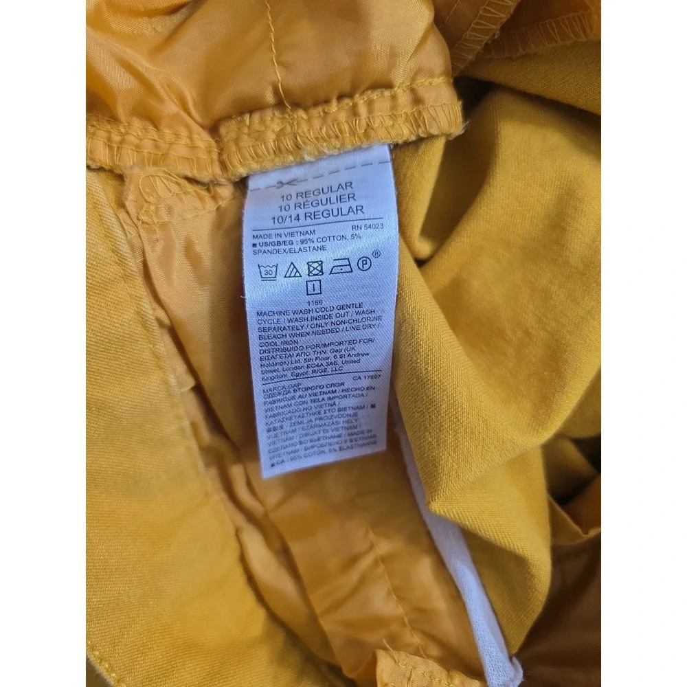 GAP Slim Crop Pants Womens Size 10 Regular Dark Mustard Yellow Two Way Stretch
